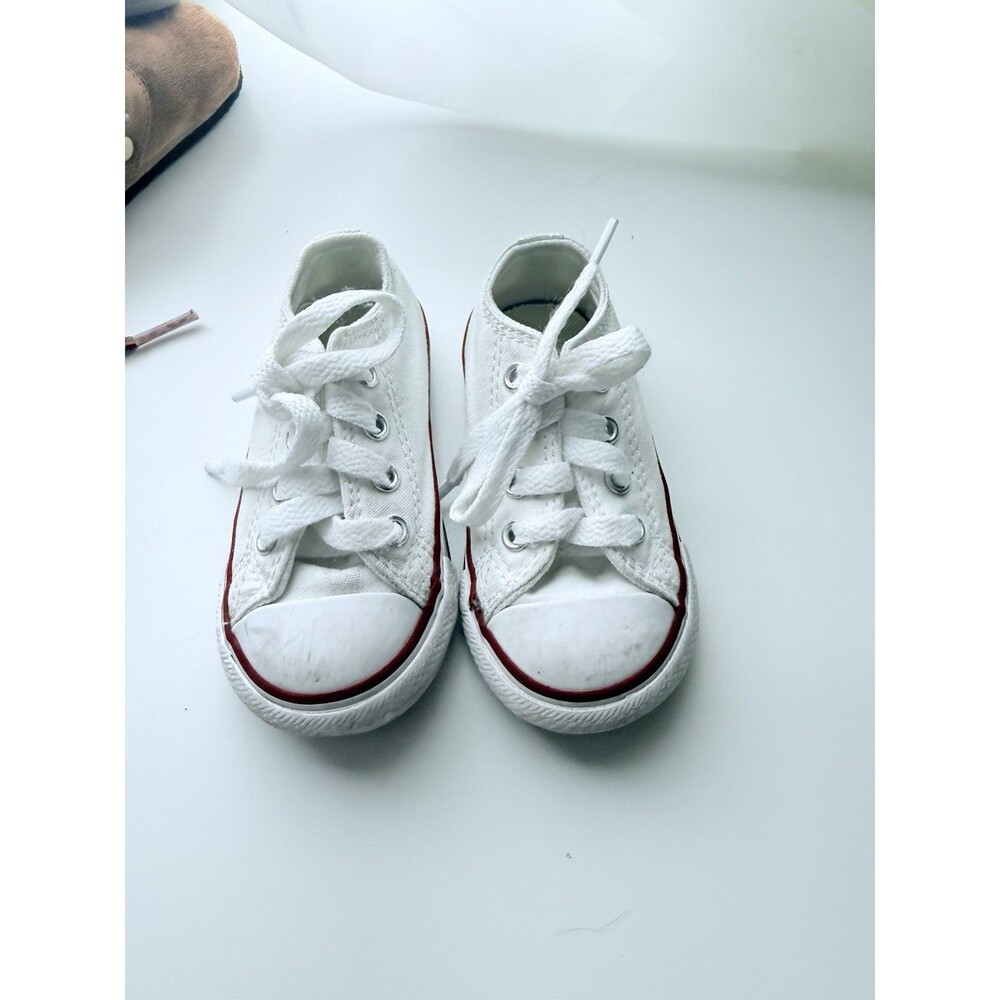 Toddler White Converse Chuck Taylor Sneakers Red Trim – Well Worn- Sz 5